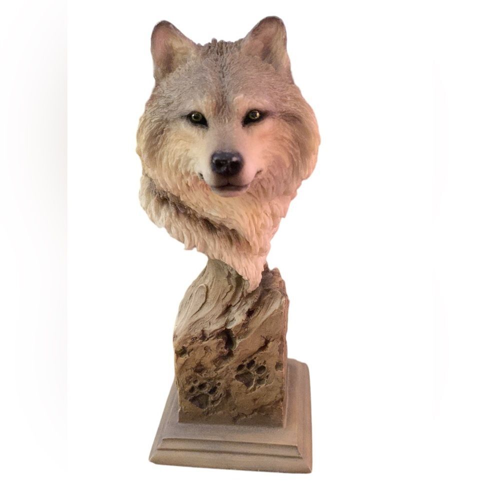 Mill Creek Studios Art Signature Wolf #38230 Sculpture Figures